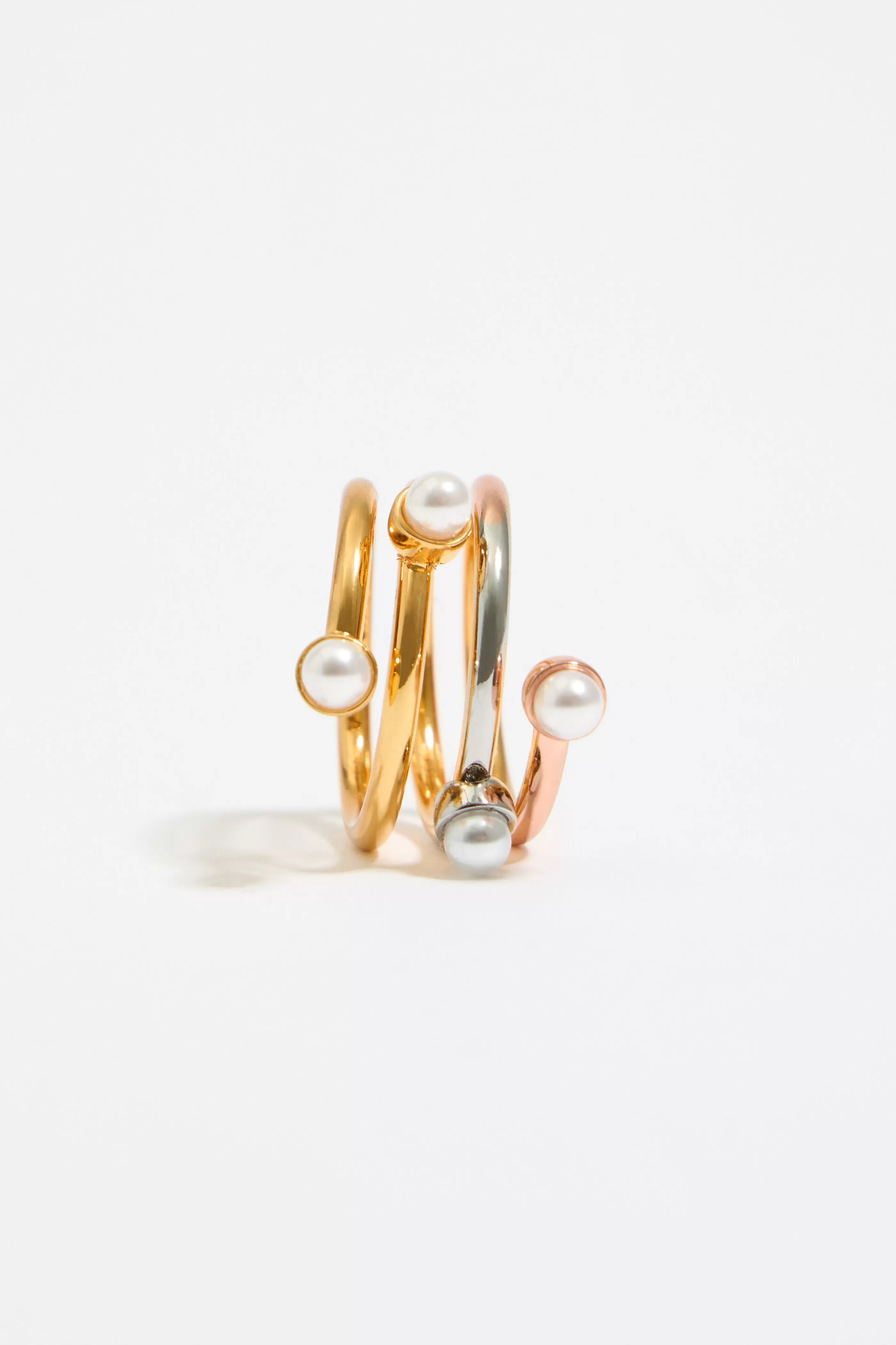 Shop Anillo espiral perlas tricolor Anillos