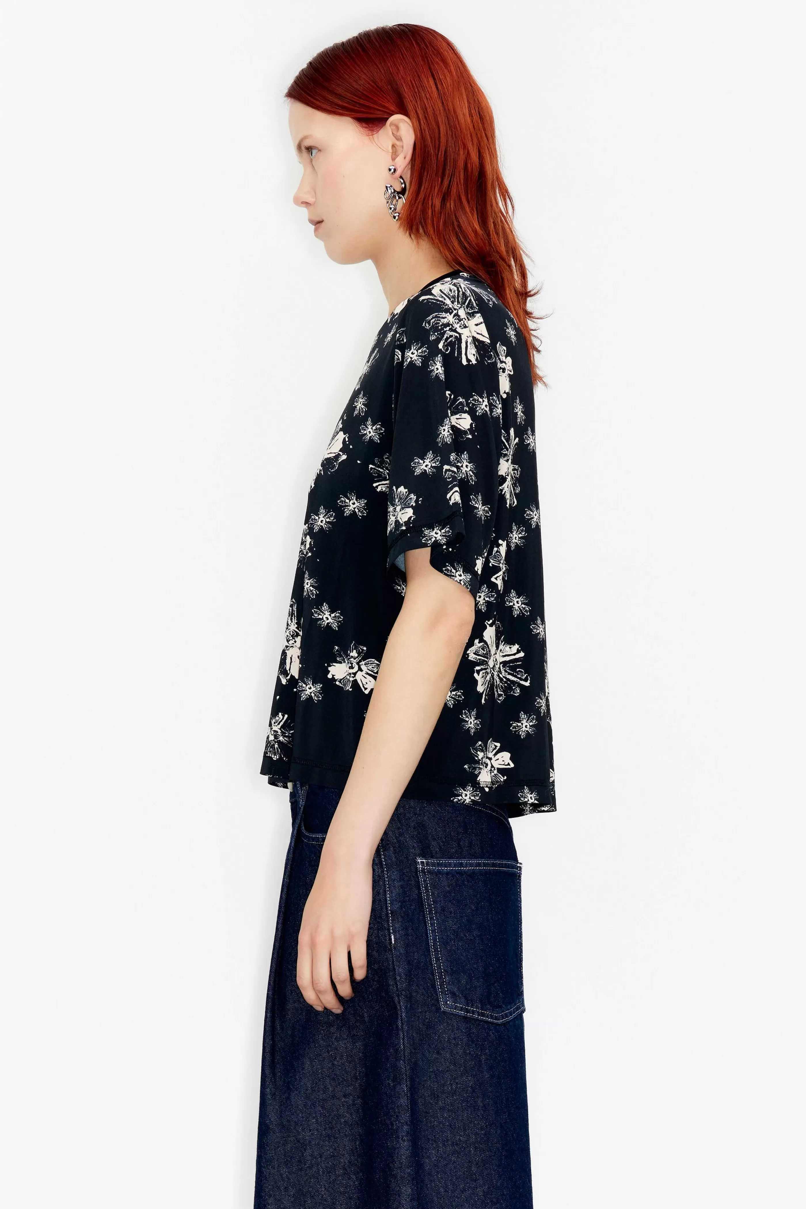 Online Camiseta boxy Flower stamp Camisetas